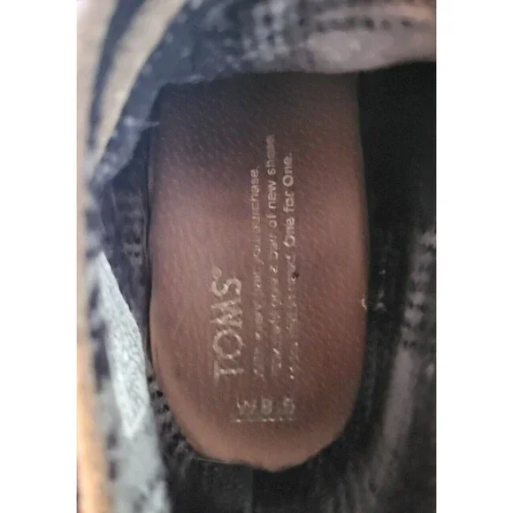 Toms Size 8.5 Suede Taupe - Picture 3 of 6